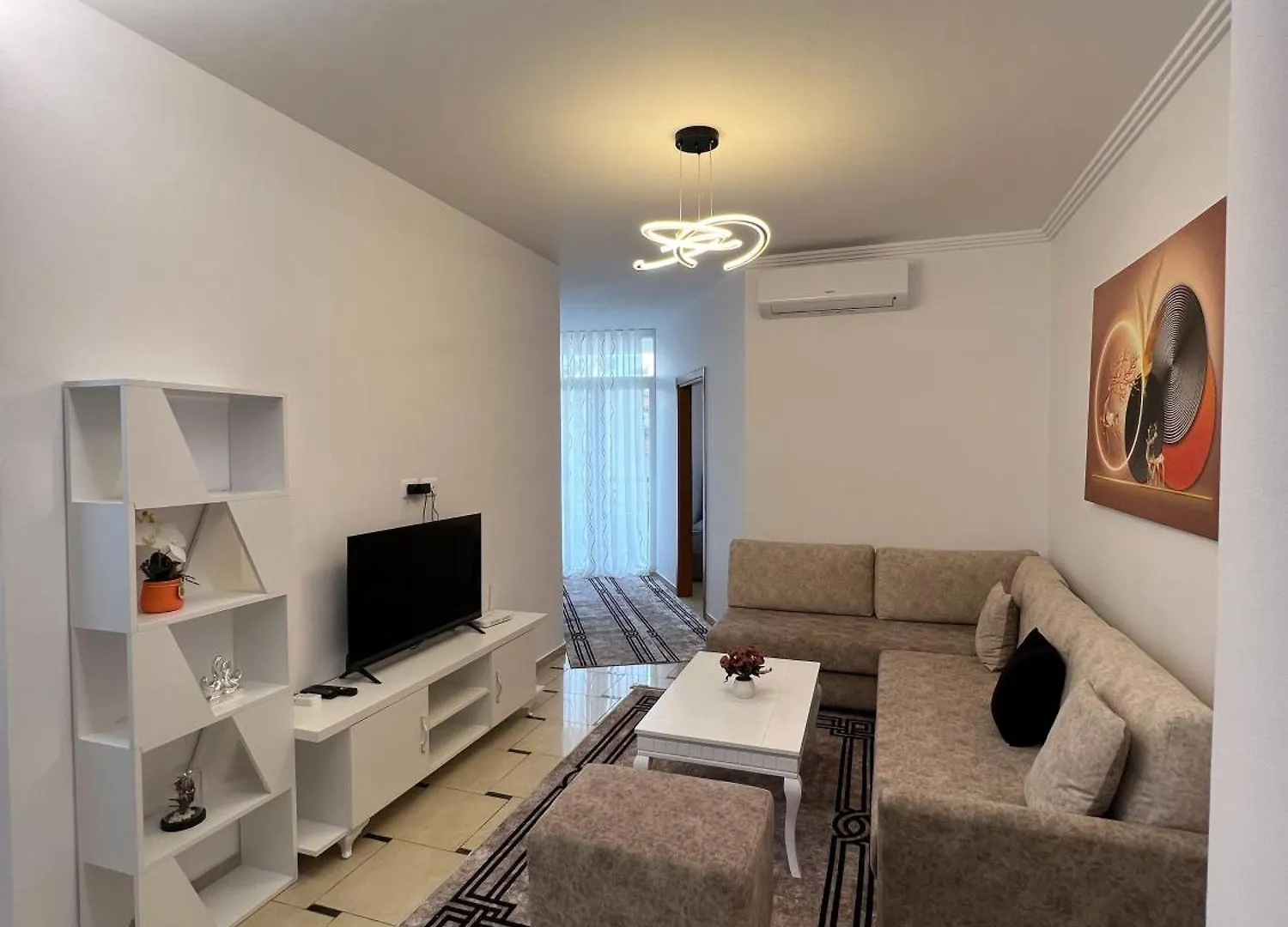 Tirana City Rental Apartments アルバニア